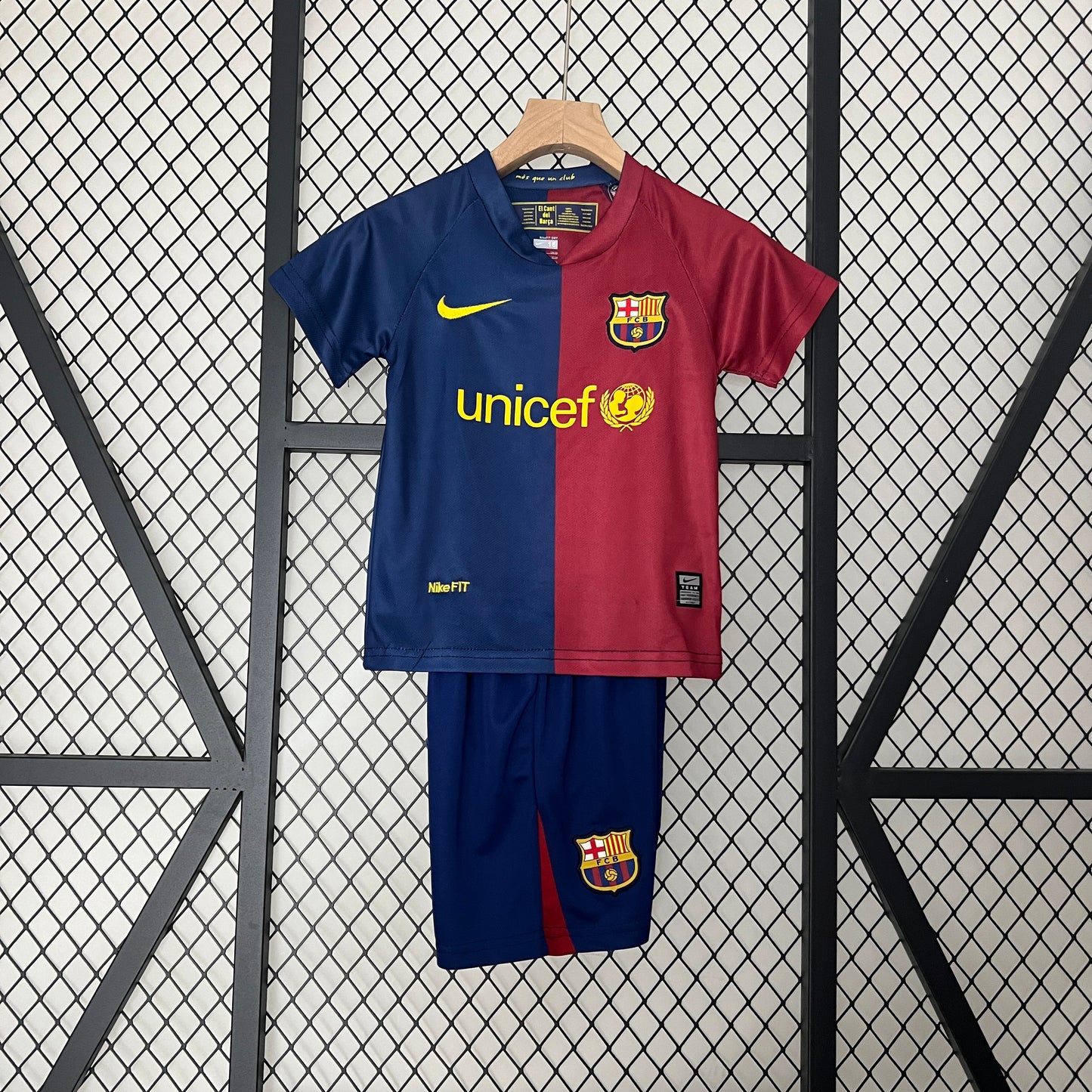 kids Barcelona 08/09 home jersey