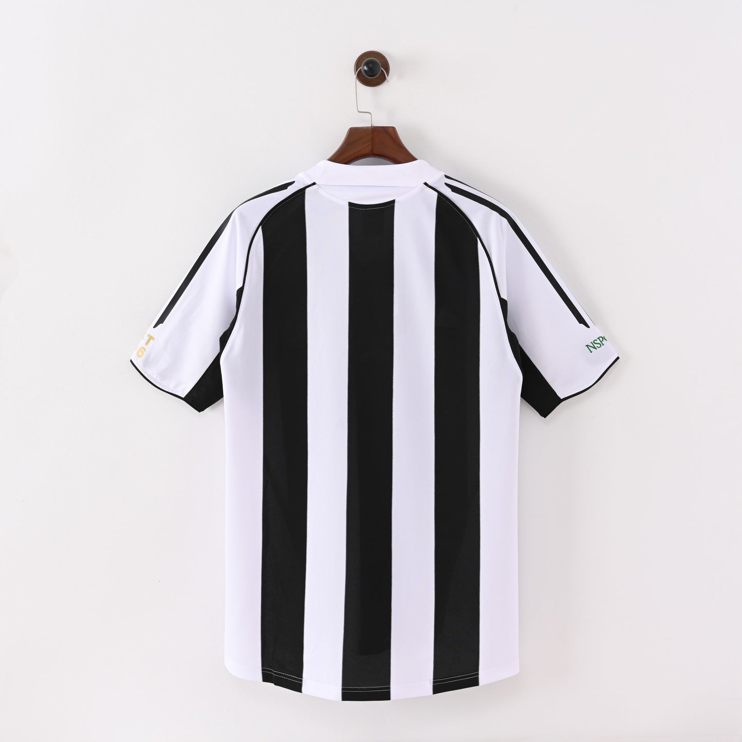 Retro 2006 Newcastle home jersey