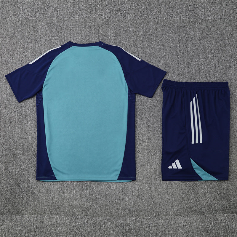 25/26 Arsenal's green training uniform
