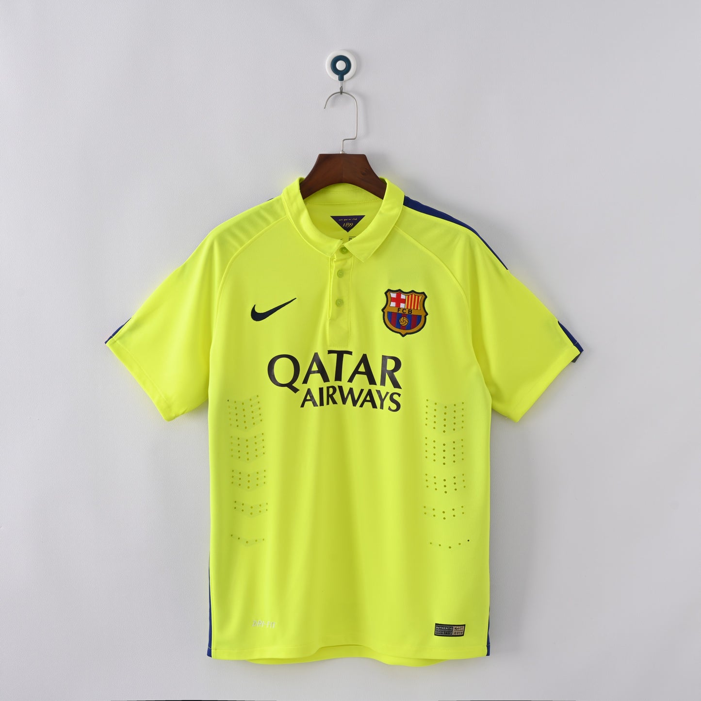 Retro 2014/15 Barcelona away jersey