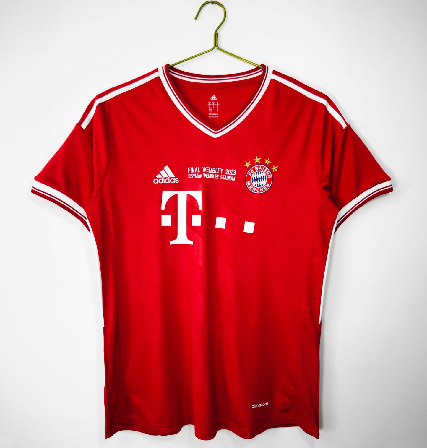 Retro 2013/14 Bayern Munich's home jersey