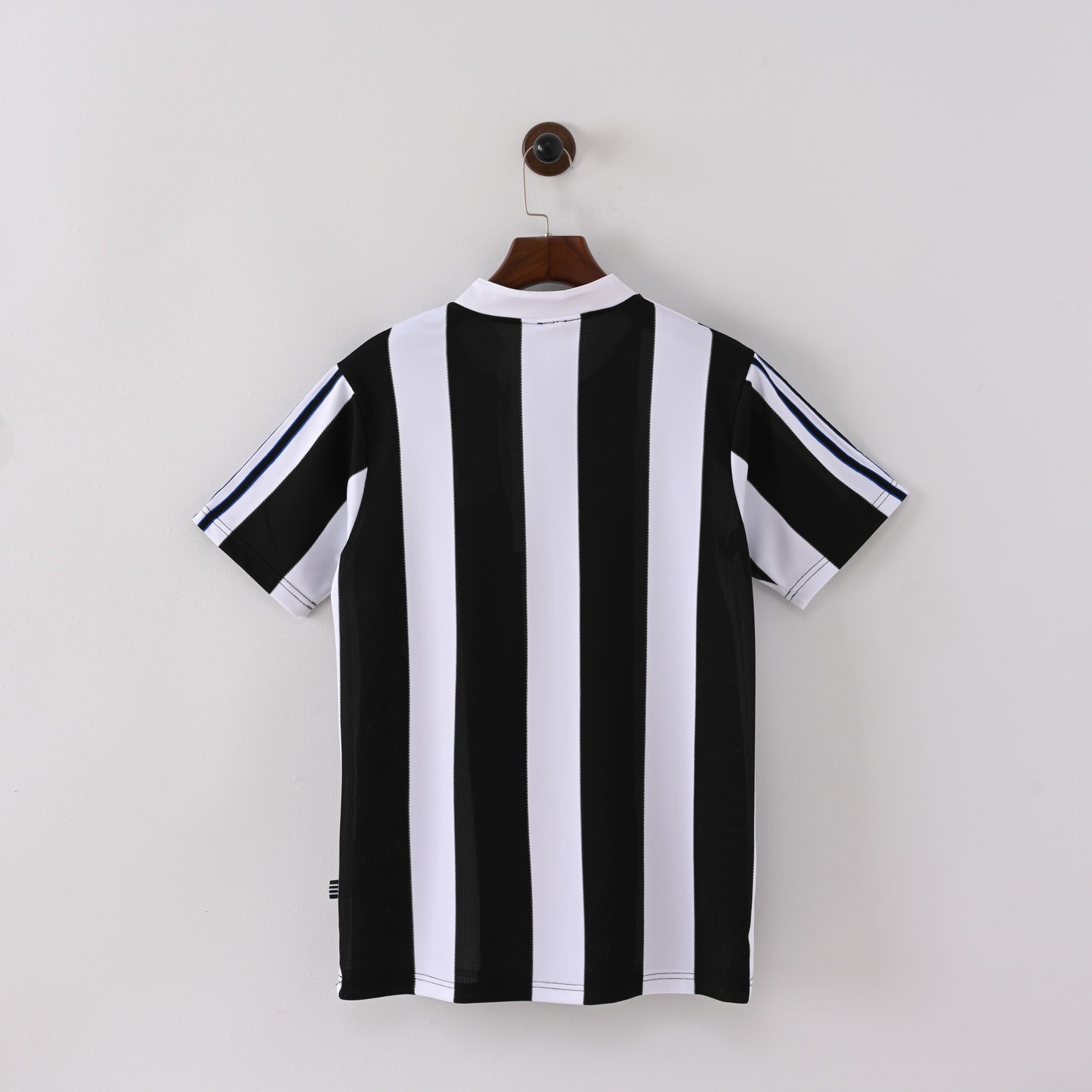 Retro 1995/96 Newcastle home jersey