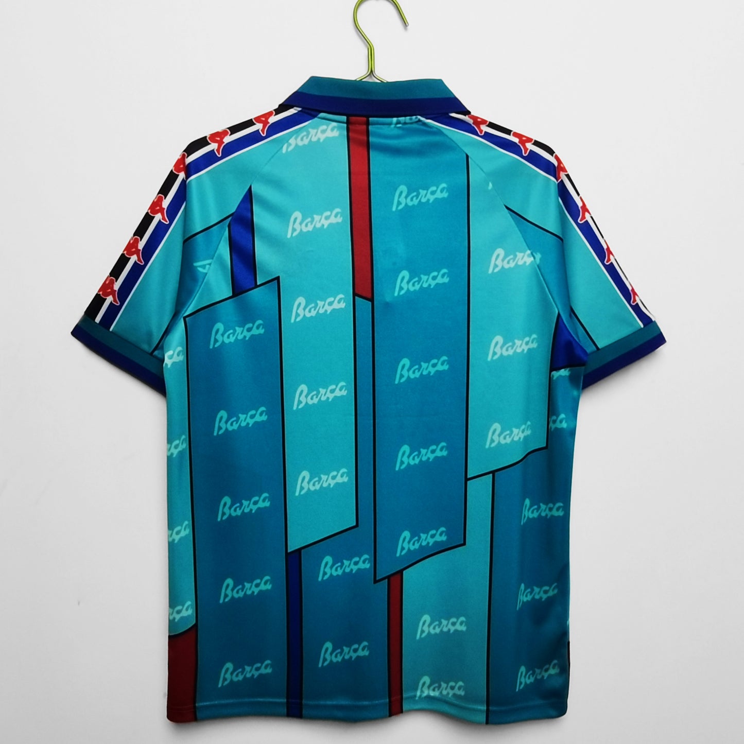Retro 1995/97 Barcelona's away jersey
