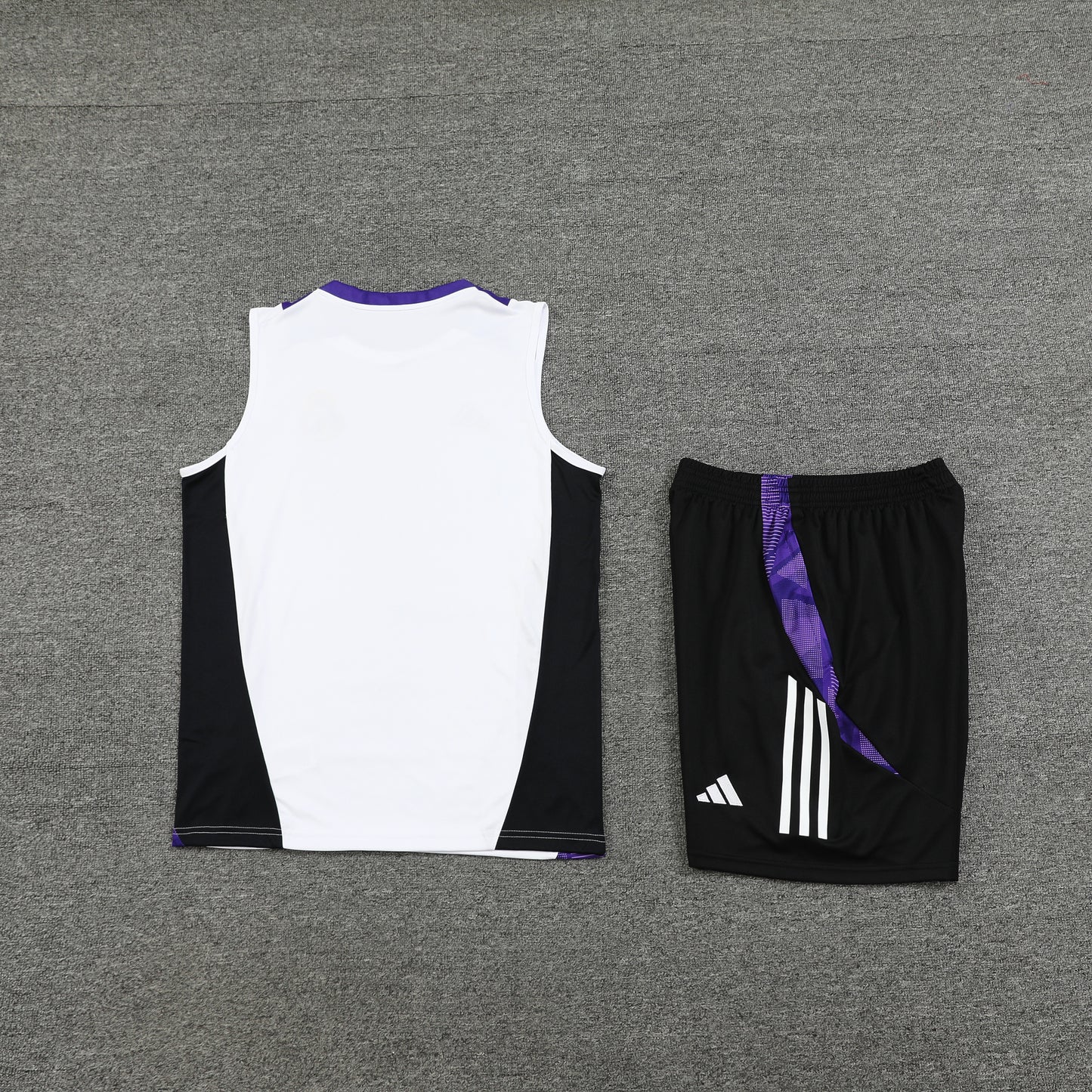 24 Real Madrid white Special Edition training set