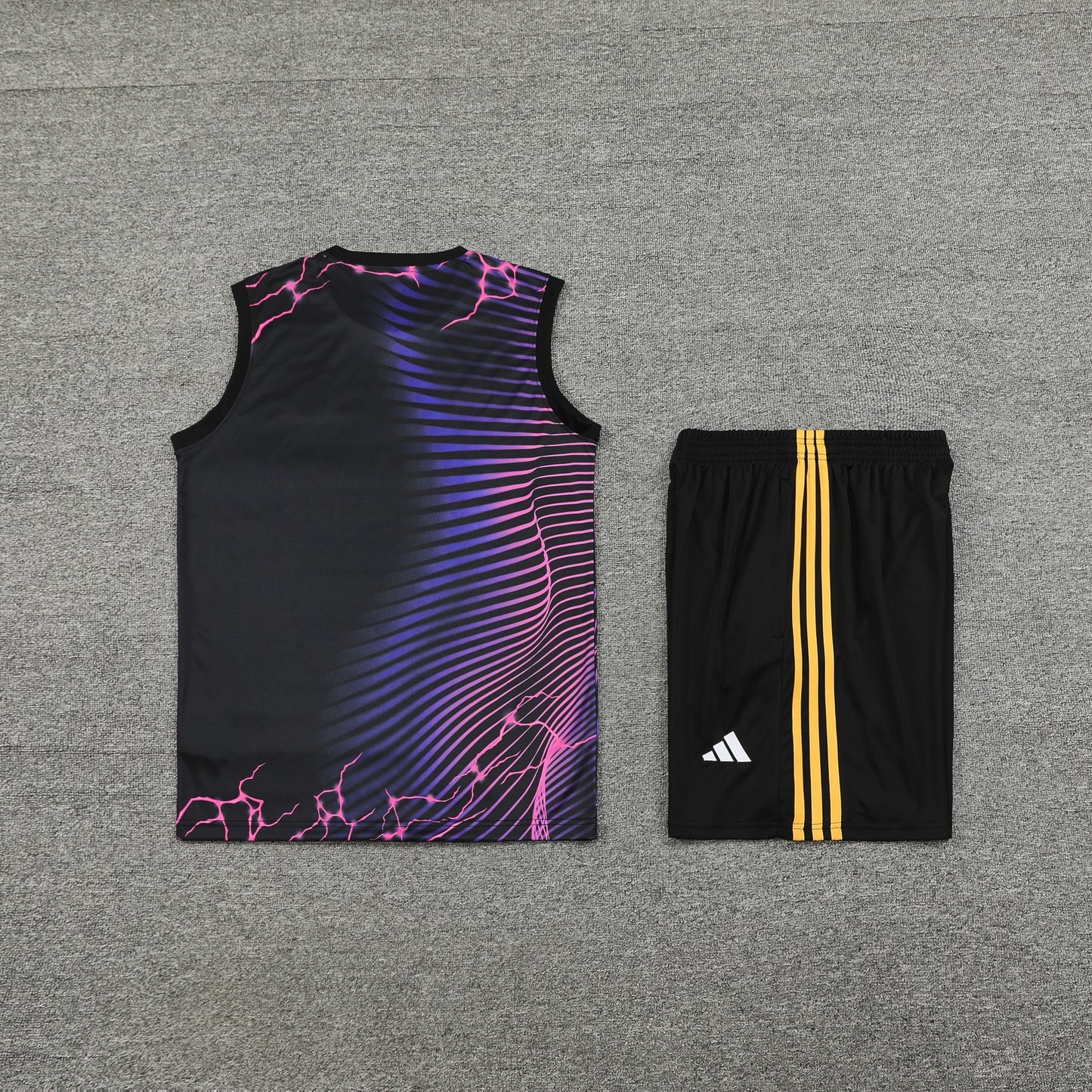 24 - 25 Real Madrid Training Suit