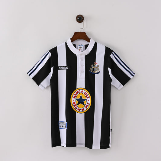 Retro 1995/96 Newcastle home jersey