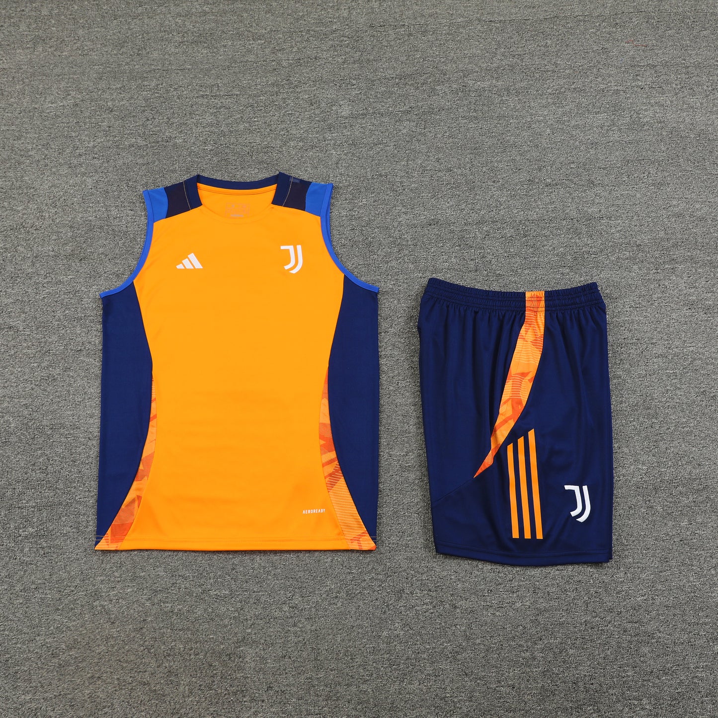 24/25 Juventus orange Special Edition training set