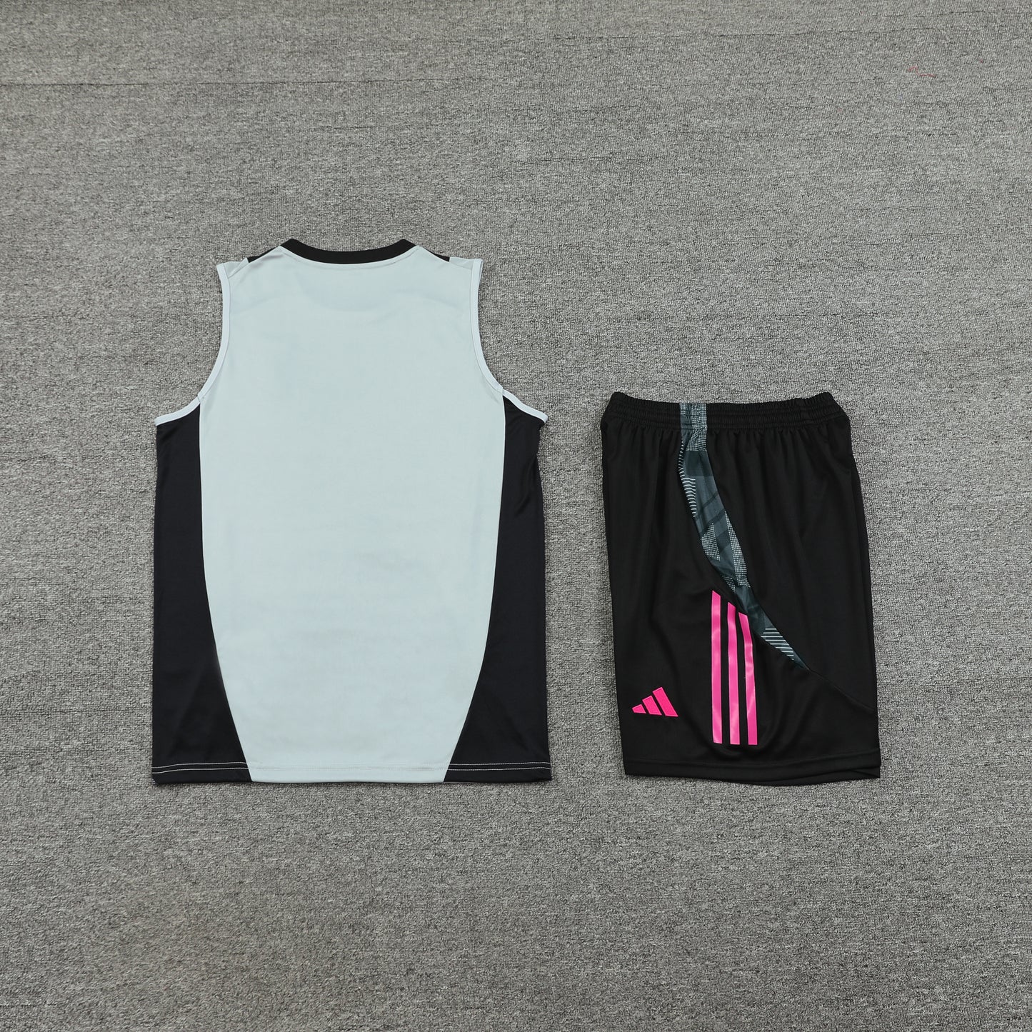 24/25 Juventus Special Edition training set